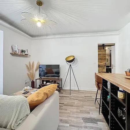 Montferrand 4 Pers Apartment *