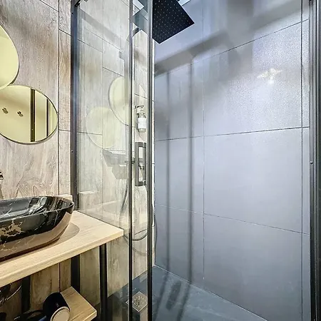 Montferrand 5 Pers Apartment